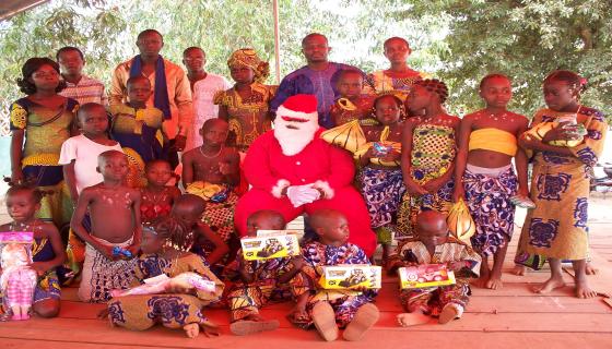 Œuvre de l'association AVIMERO Pour la noël des enfants 2011